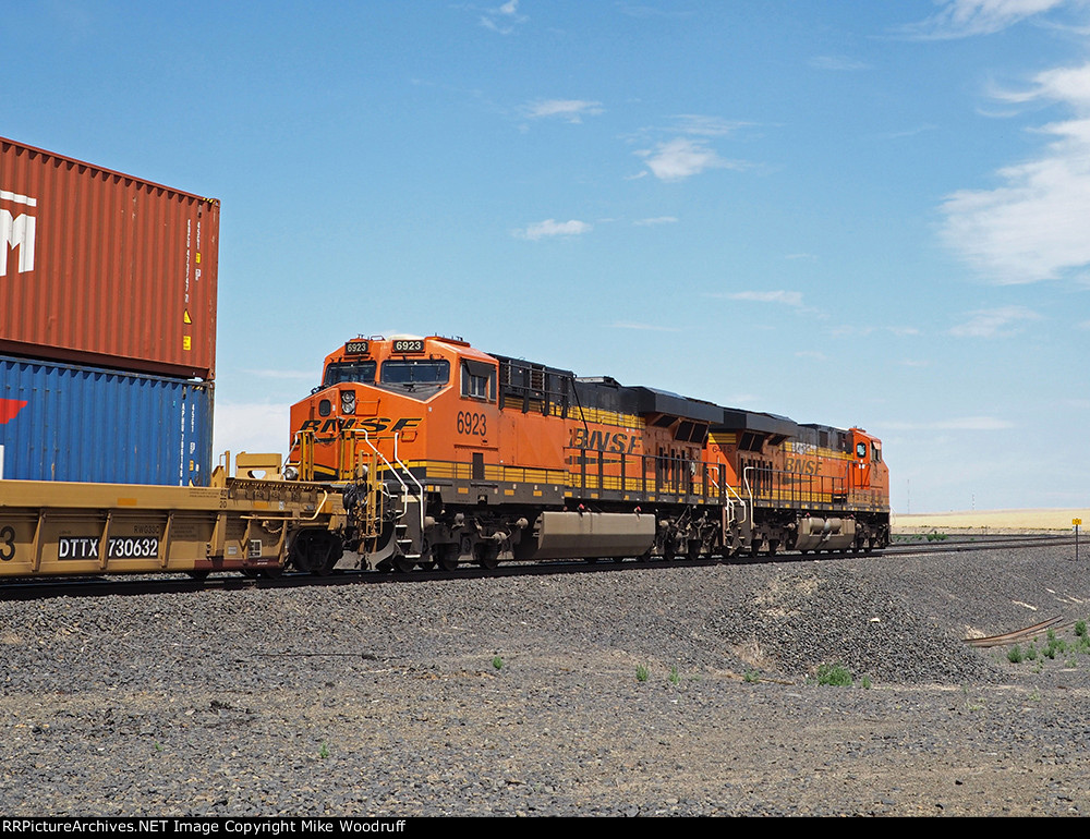 BNSF 6923